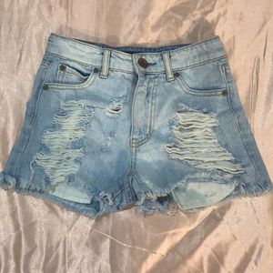 Aeropostale High Wasted Light Wash jean shorts 000